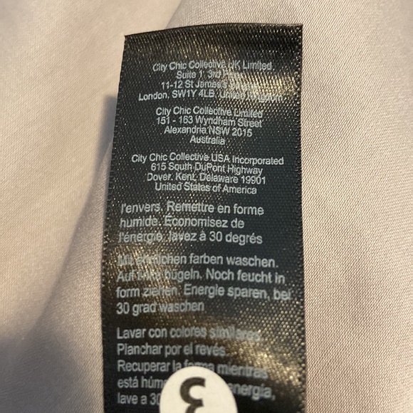 Women’s top, wake, new, by Avenue. - Picture 6 of 7